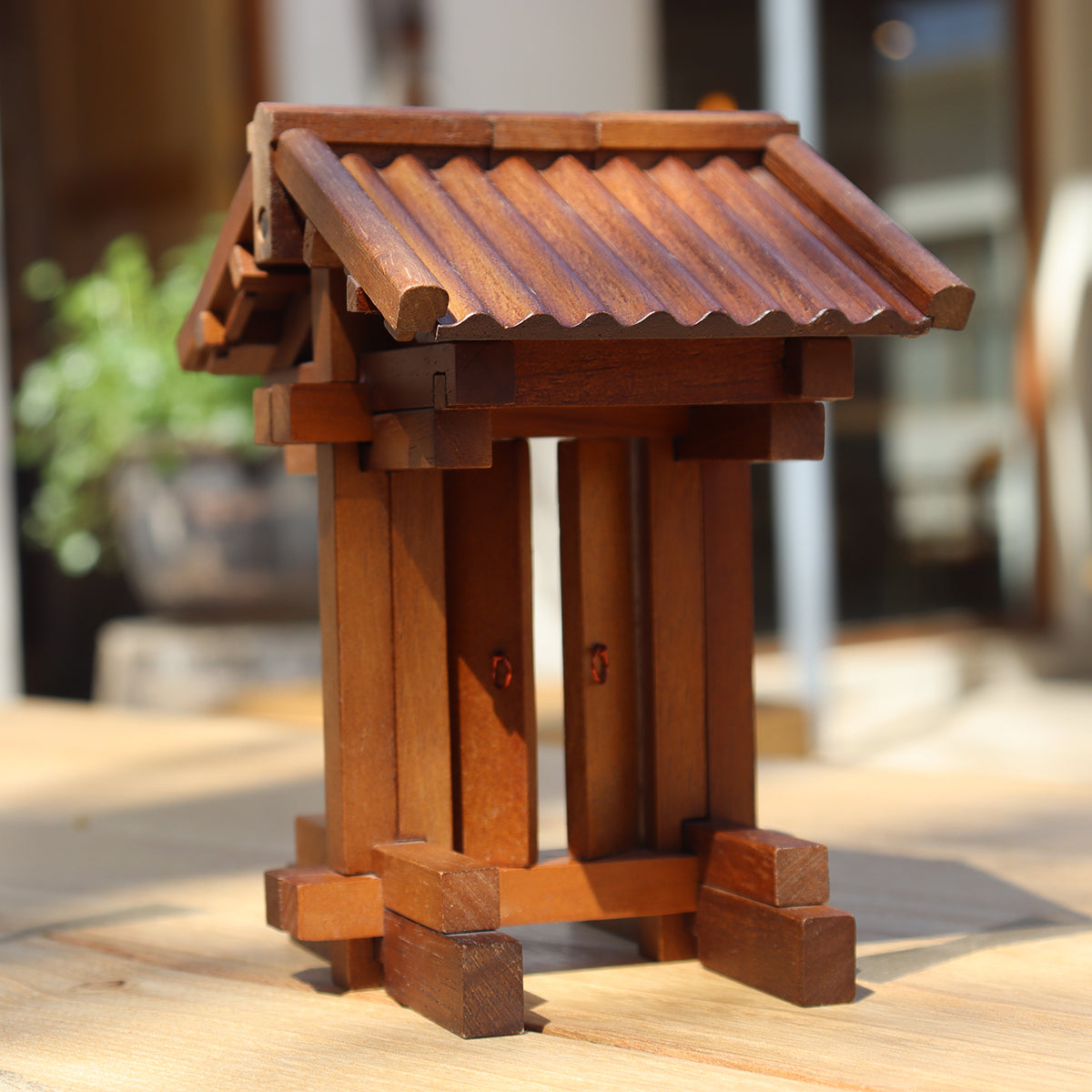 Traditional Chinese Mortise and Tenon Gate Model - DIY Wooden Puzzle & Creative Solid Wood Home Decor