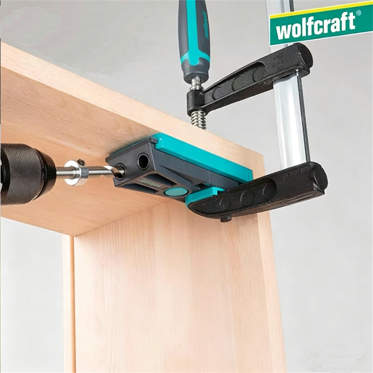 Wolfcraft Concealed Clamping Set - Pocket Hole Jig & Angled Drilling Guide for Hidden Wood Joints