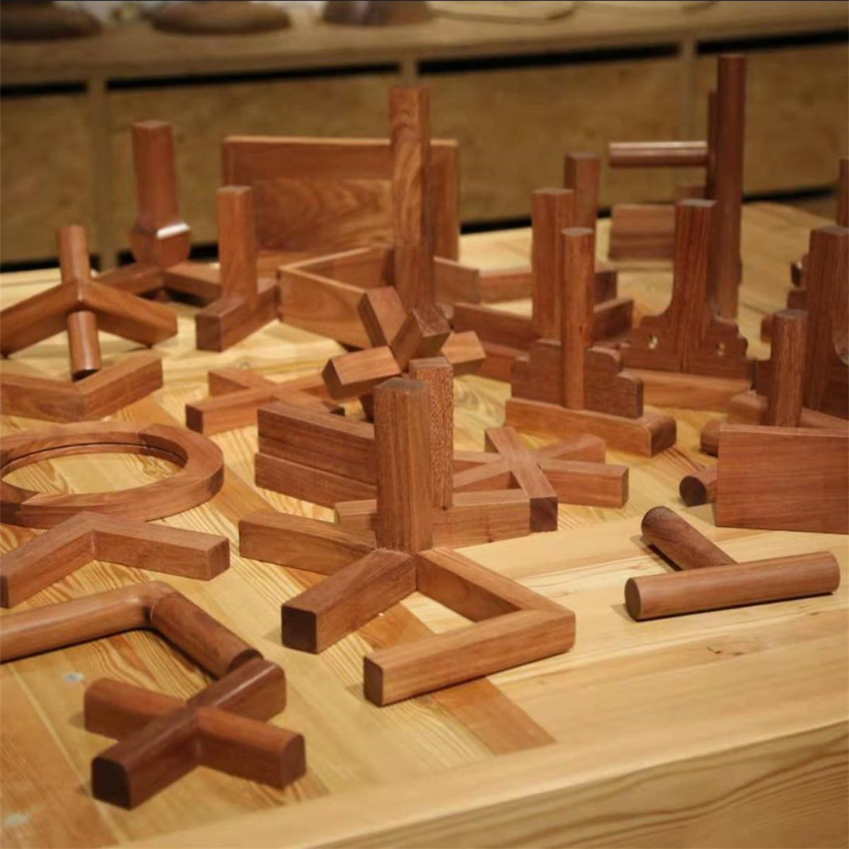 33-Piece Traditional Chinese Mortise and Tenon Structure Model - Red Rosewood Woodworking Educational Kit & Classic Puzzle
