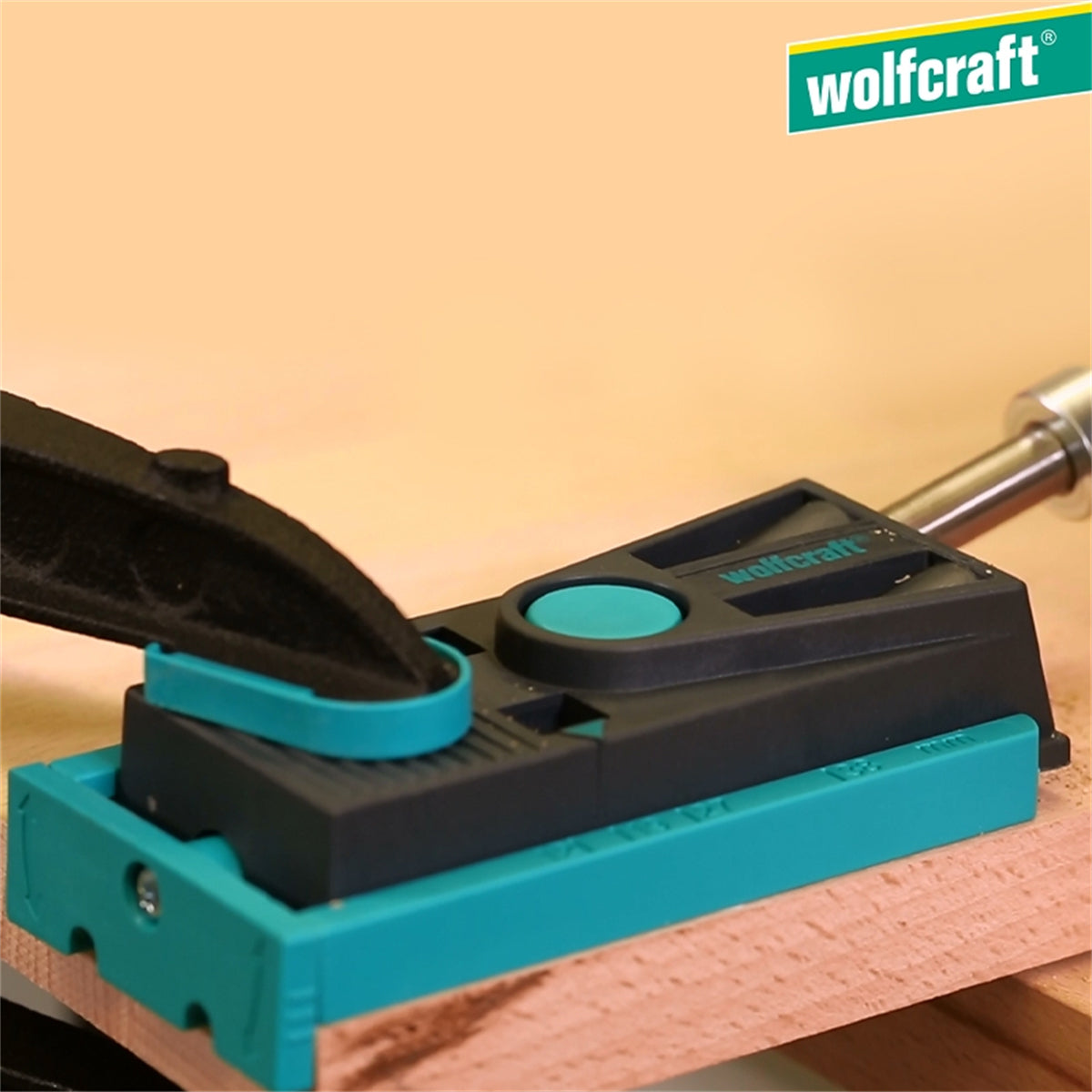 Wolfcraft Concealed Clamping Set - Pocket Hole Jig & Angled Drilling Guide for Hidden Wood Joints