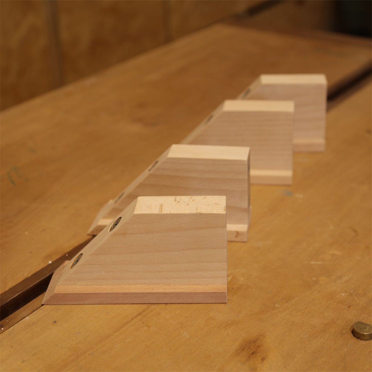 Beginner Woodworking Saw Guide - Vertical Cut Helper & Precision Sawing Jig, Easy DIY Wood Cutting Assistant Tool