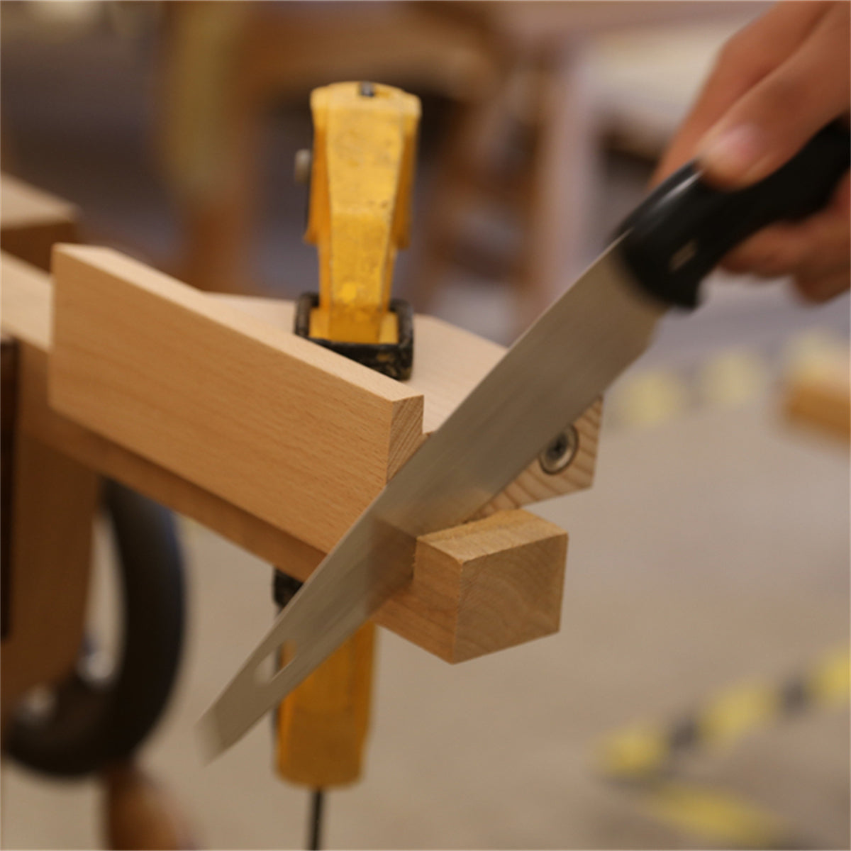 Beginner Woodworking Saw Guide - Vertical Cut Helper & Precision Sawing Jig, Easy DIY Wood Cutting Assistant Tool