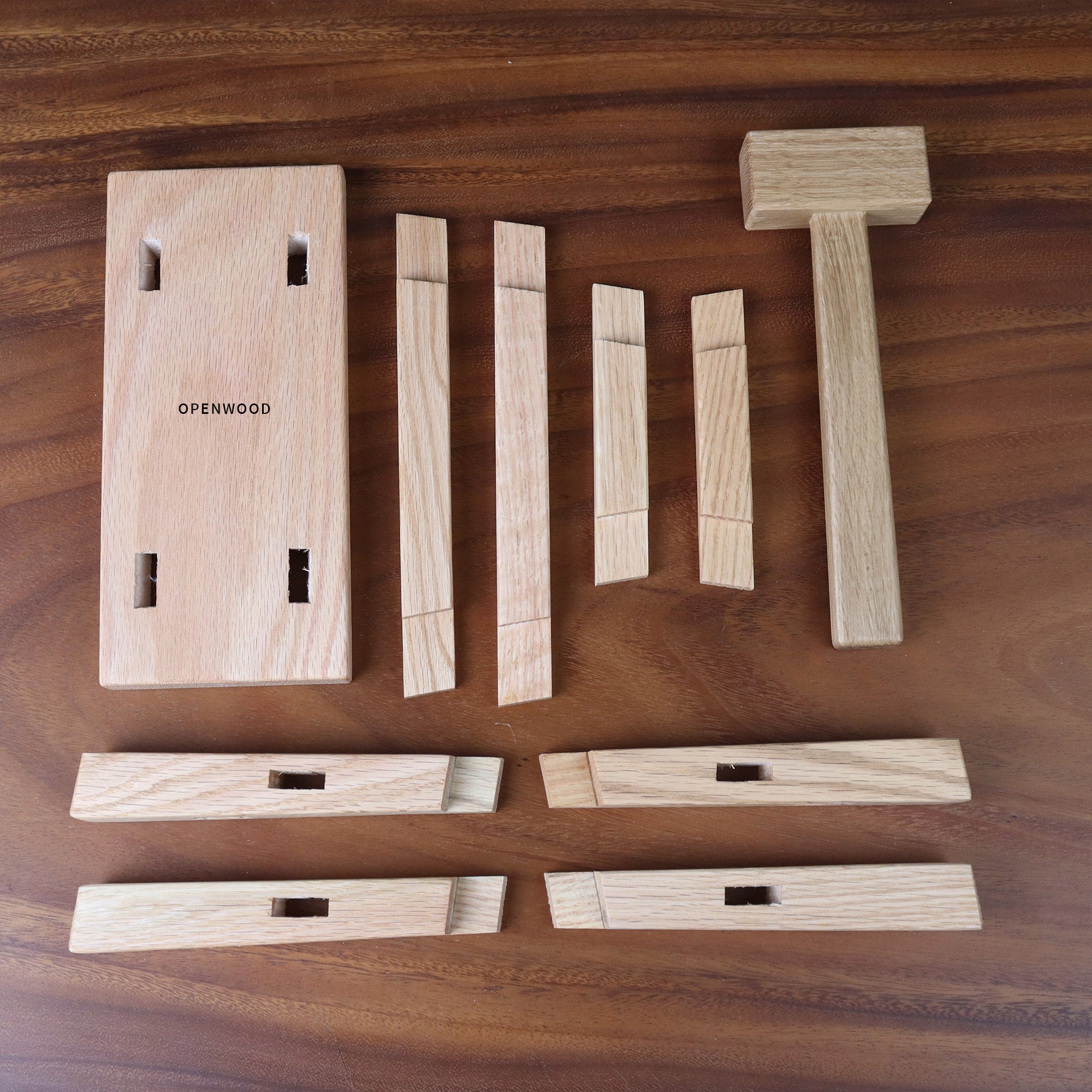 Four-legged, eight-legged small wooden bench teaching aid for woodworking class, teaching aid for tenon and mortise, can be assembled