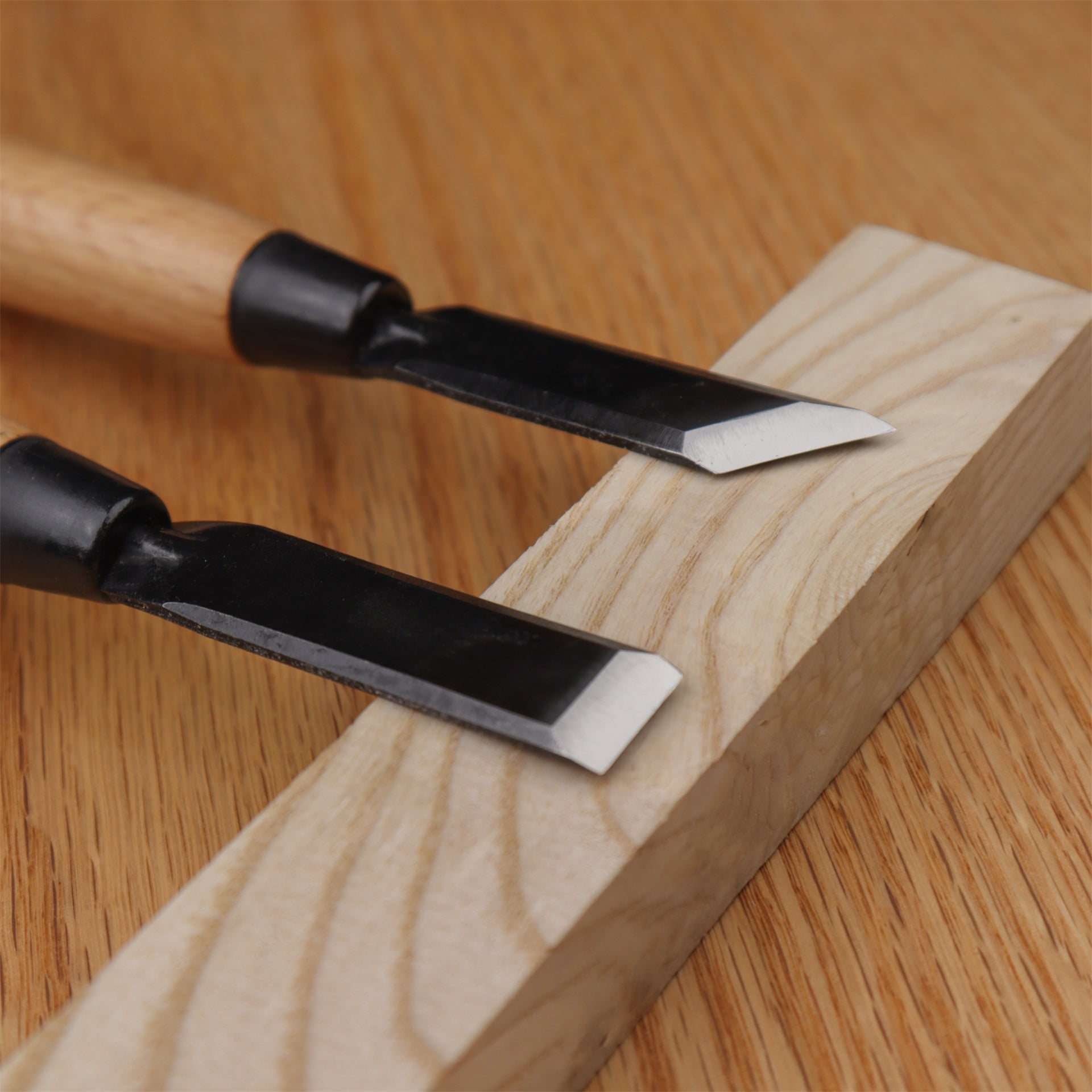 7-Piece Wood Carving Knife Set - Professional Hand Carving Tools for Woodworking, Whittling, and Spoon Making