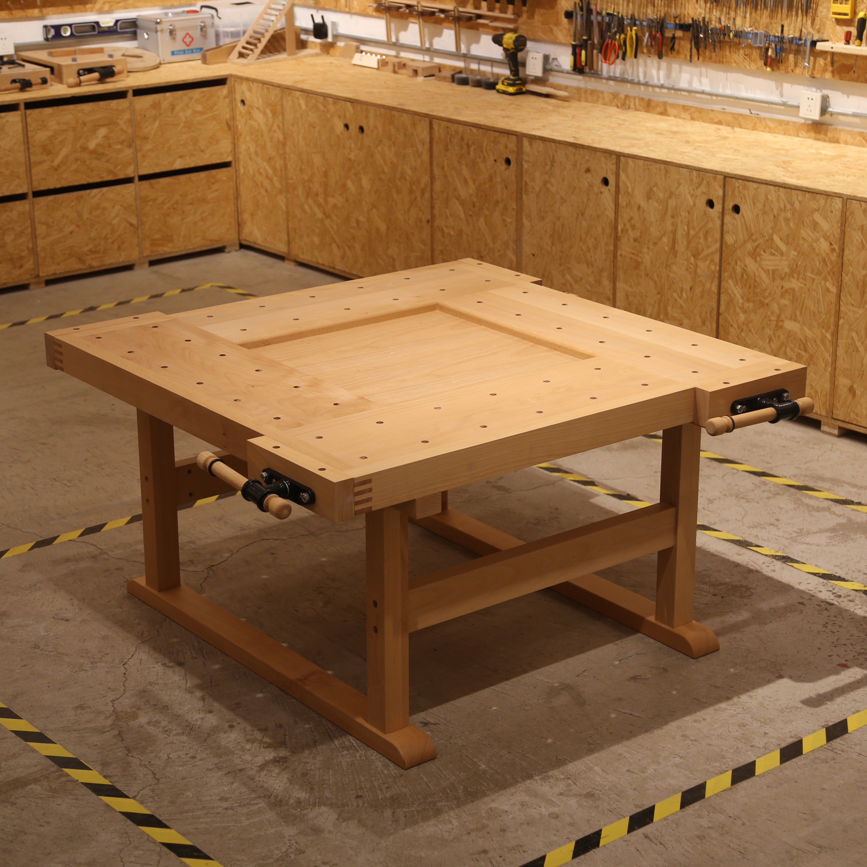 125x125cm Square Woodworking Workbench - 4-Station DIY Work Table with 4 Vises, Heavy Duty Multi-Position Tool Station